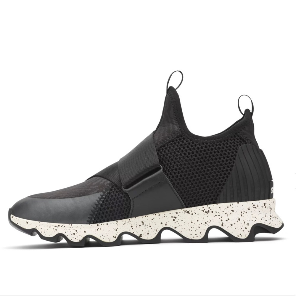Sorel Kinetic Sneaker Black/Sea Salt SIZE 8